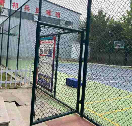 体育设施篮球场围网操场外围网围栏全国安装